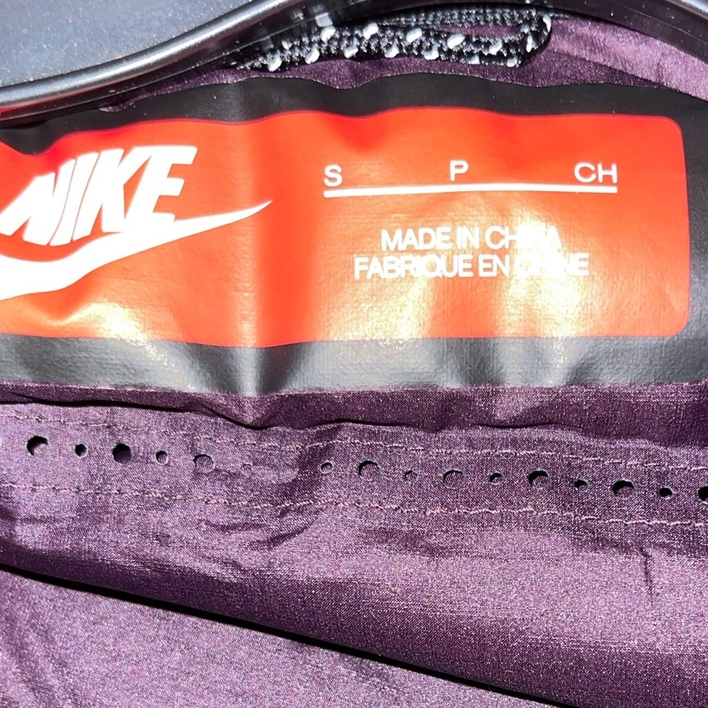 Nike Tech Fleece Aeroloft 800 Moto jacket in purple Women’s Size S  Purple NWOT - Picture 5 of 12